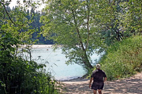 Lee Duquette approaching the river